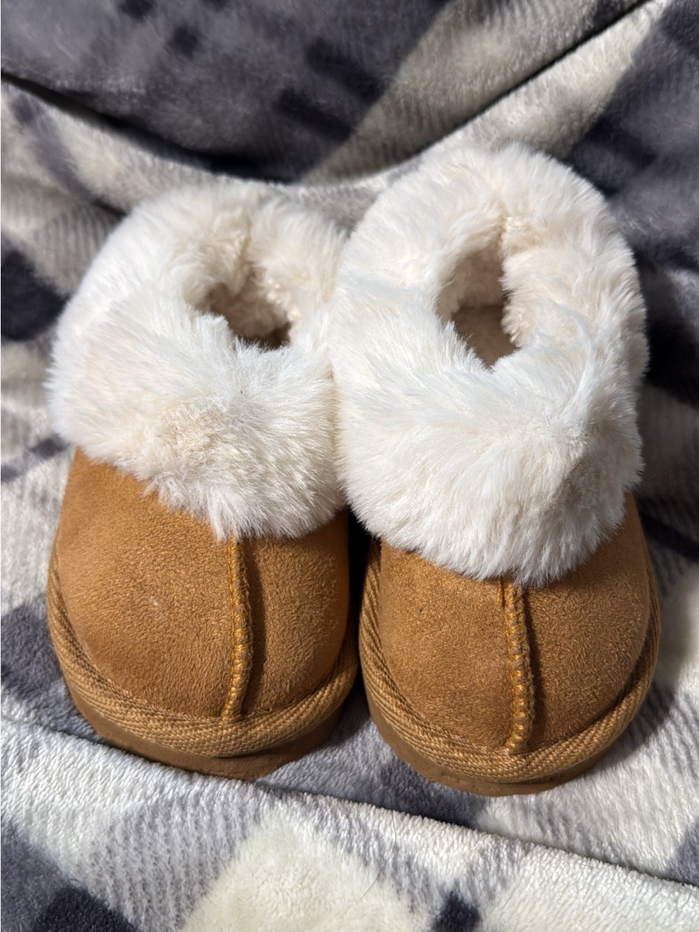 Plush Faux Fur Cuff Kids Slippers - Chestnut